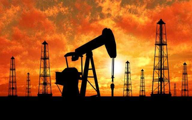 هبوط أسعار النفط بعد إعلان مخزونات تقرير معهد البترول الأمريكي..