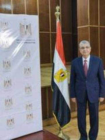 القابضة للكهرباء: رفع كفاءة الشبكة القومية إلى 450 ميجاوات خلال العام الجاري