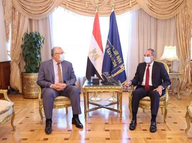 «طلعت والقصير » يبحثان استخدام تكنولوجيا المعلومات في مشروعات التحول الرقمى بقطاع الزراعة