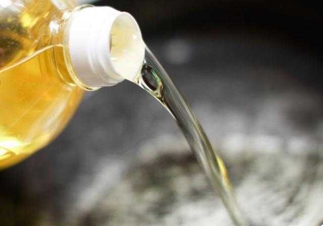 تعرف على .. أسعار زيوت الطعام بالسوق المحلي اليوم الثلاثاء 15 يونيو 2021