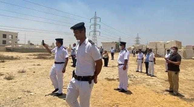جهاز القاهرة الجديدة يسترد 9 أفدنة شمال طريق العين السخنة بعد إزالة التعديات عليها