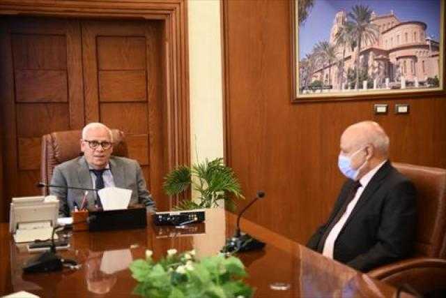 محافظ بورسعيد يناقش مقترح إنشاء مركز لوجيستي صناعي بالتعاون مع الأكاديمية البحرية