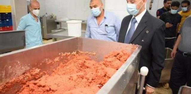 ضبط 57 طنا و 36 كجم وإعدام 50 طنا و 115 كجم أغذية فاسدة في الشرقية