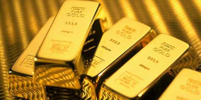 تراجع المعدن الأصفر إلى 1808 دولار خلال الجلسة الافتتاحية للأسبوع بدعم من قوة الدولار