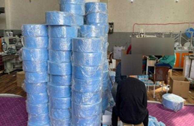 ضبط نحو 245 طن منتجات مجهولة المصدر ومقلدة قبل ترويجها بالجيزة
