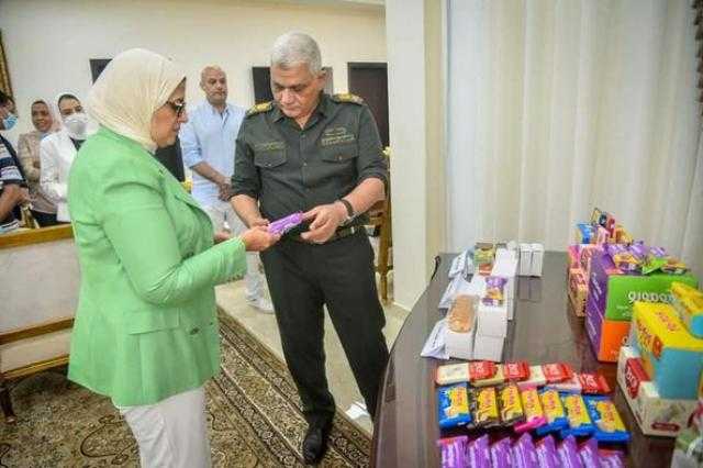 هالة زايد تتفقد منظومة تصنيع الوجبات المدرسية بشركة ”سايلو فودز” للصناعات الغذائية بمدينة السادات