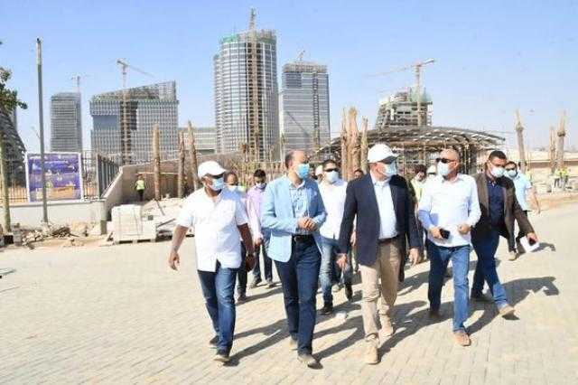 الجزار يختتم جولته بالعاصمة الإدارية الجديدة بتفقد التشطيبات النهائية للموقع العام بالحى الحكومي