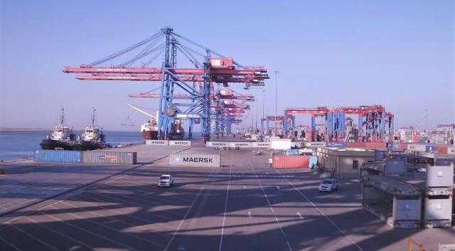 تصدير 5900 طن ملح عبر ميناء العريش وتفريغ 7220 طن رخام بميناء غرب بورسعيد