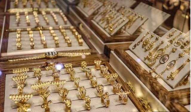 جنيهًا واحدًا انخفاضًا في أسعار الذهب بالسوق المحلي اليوم الإثنين 11 أكتوبر
