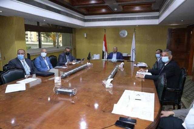 وزير النقل يتابع الموقف التنفيذي لعدد من مشروعات تطوير موانئ البحر الأحمر