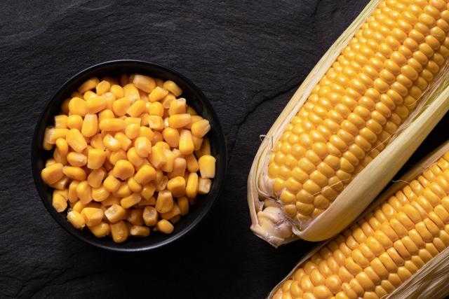 العقود الآجلة للذرة تغلق على تراجع  في بورصة شيكاغو اليوم