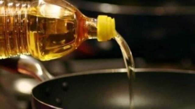 زيت الأولين يتراجع 30 دولارًا اليوم في بورصة ماليزيا