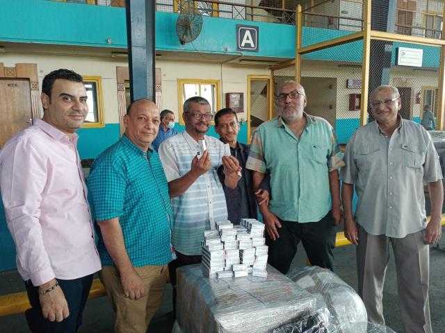 جمارك الصادرات الجوية بمطار القاهرة تحبط محاولة تهريب عدد من عبوات الأدوية