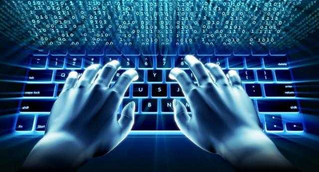 61 % من الشباب من سن  18 إلى 30 عامًا يستخدمون الإنترنت يوميًا