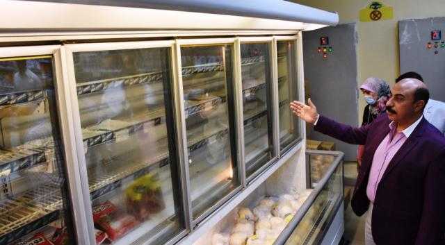 محافظ أسوان: زيادة المعروض من السلع الغذائية داخل المجمعات الاستهلاكية