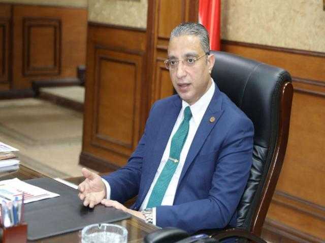 محافظ الفيوم يوجه بربط المراكز التكنولوجية بجهاز تنمية المشروعات