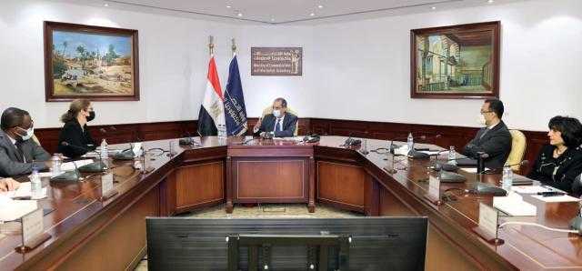 وزير الاتصالات يبحث مع البنك الدولى فرص التعاون في مجال التحول الرقمى والبنية التحتية