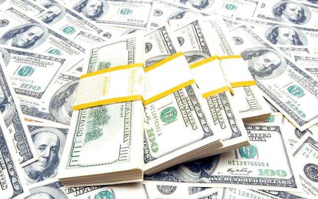 بحجم تعاملات 5 ملايين جنيه..ضبط شخص بسوهاج لاتجاره بالنقد الأجنبي بالسوق السوداء