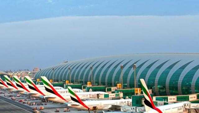 مطار دبي الدولي يعيد رفع الطاقة التشغيلية إلى 100%