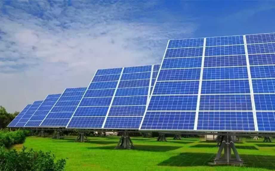 مجلس الوزراء يُعدل الفترات الزمنية للقواعد التنظيمية الخاصة بتراخيص أراضي مشروعات الطاقة المتجددة