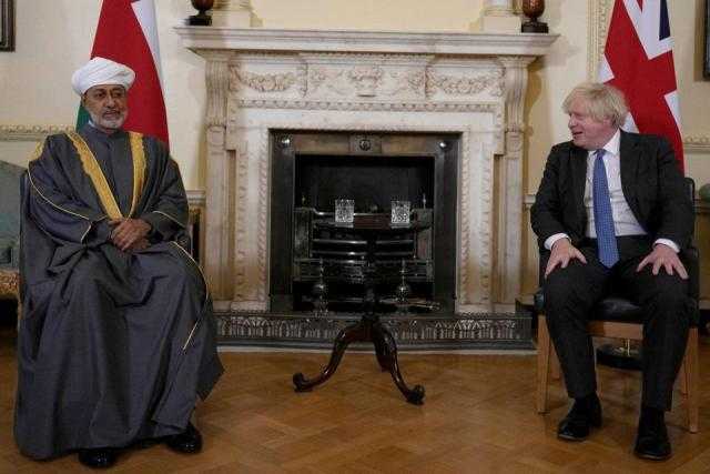 بريطانيا وعمان تتفقان على تعزيز العلاقات الاقتصادية والاستثمار