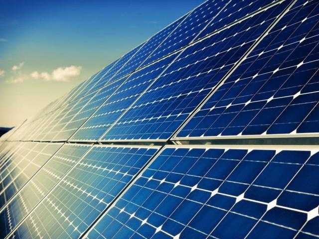 الهند تخصص 2.6 مليار دولار إضافية للاستثمار في الطاقة الشمسية