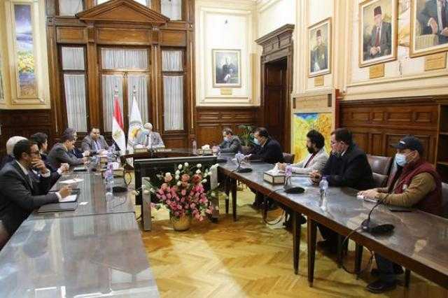 القصير يبحث مع شركة إسبانية الاستثمار في مجال زراعة وتصنيع الزيتون