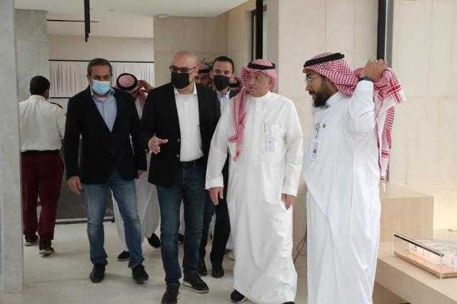 وزير الإسكان يستعرض مع نظيره السعودي التجربة العمرانية في البلدين