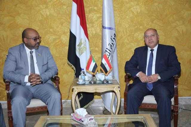 وزيرا النقل المصري والسوداني يلتقيان لبحث التعاون المشترك في عدد من المجالات