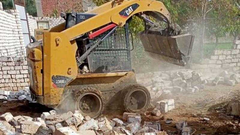 حملات مكثفة لإزالة مخالفات البناء والإشغالات والظواهر العشوائية بـ6 مدن جديدة