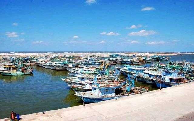 استئناف حركة الملاحة فى مياه البحر المتوسط بميناء الصيد