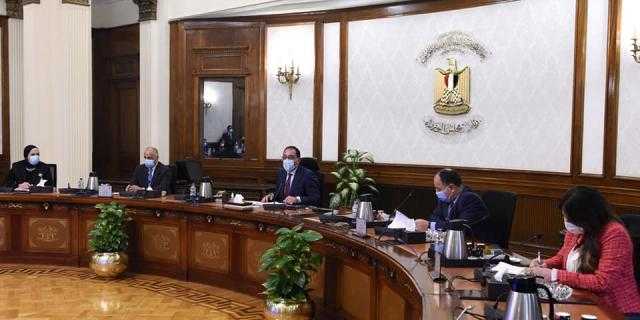 مصطفى مدبولي يتابع توفير السلع الأساسية والتمويل في ضوء مستجدات الأزمة الروسية