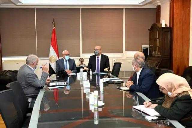 وزير الإسكان ومحافظ بورسعيد يتابعان المشروعات الجاري تنفيذها بالمحافظة
