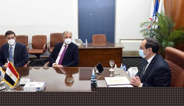 تفاصيل مباحثات مصر واليونان لدعم أنشطة النقل البحري للبترول والغاز المسال