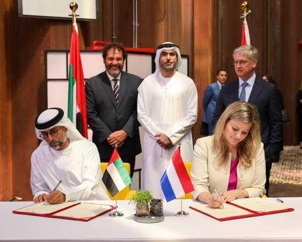 الإمارات وهولندا توقعان مذكرة تفاهم للنهوض بطاقة الهيدروجين