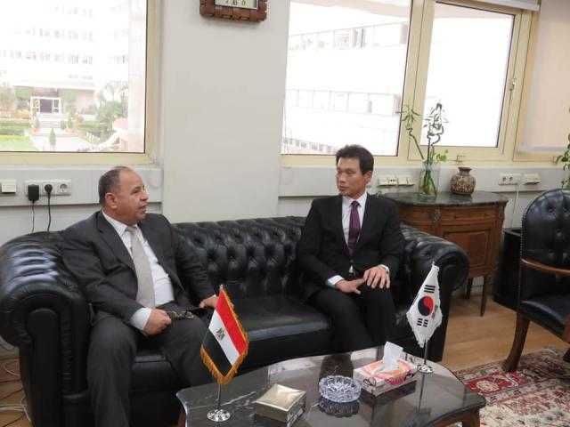 مباحثات بين وزير المالية وسفير كوريا الجنوبية لتعظيم مساهمات القطاع الخاص بمصر