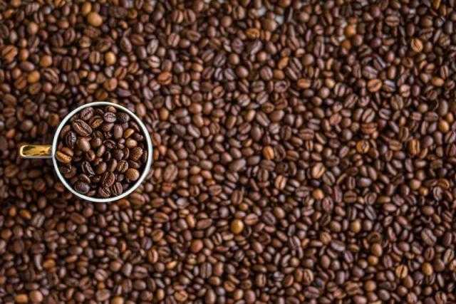 قهوة أرابيكا تنخفض بأكثر من 5.5 سنت ببورصة نيويورك