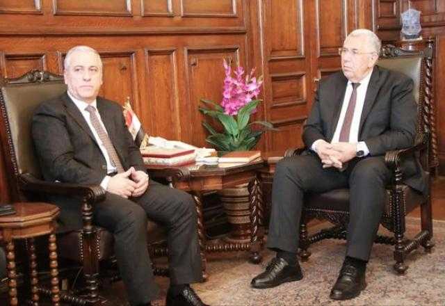 وزير الزراعة يستقبل رئيس ”الوطنية للصحافة” ورئيس مجلس إدارة ”أخبار اليوم”
