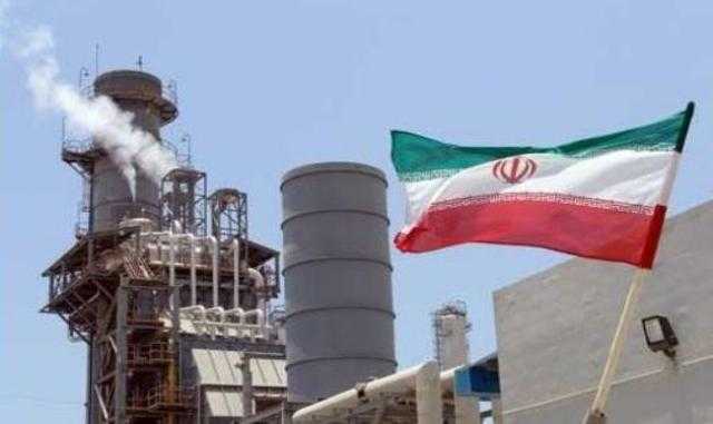 بعد توقف عقدين.. إيران توافق على إحياء مشروع نقل الغاز لسلطنة عمان
