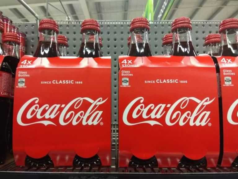 كوكاكولا تجري محادثات اللحظة الأخيرة لإنقاذ صفقة بيع كوستا كوفي