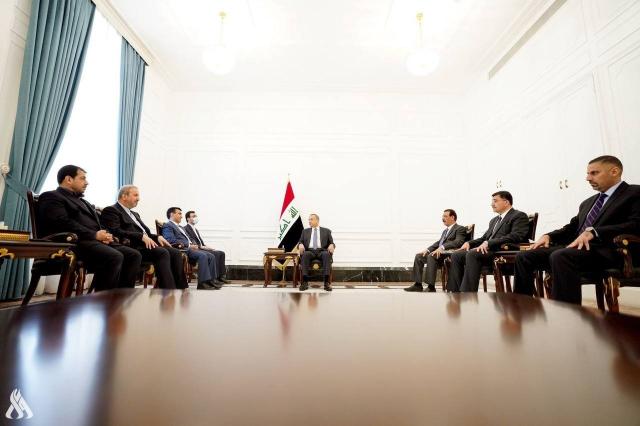 مستشار الكاظمي يحذر من التقشف في حال عدم إقرار قانون الدعم الطارئ