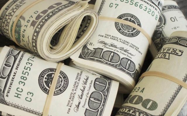 استقرار سعر صرف الدولار في البورصة العراقية