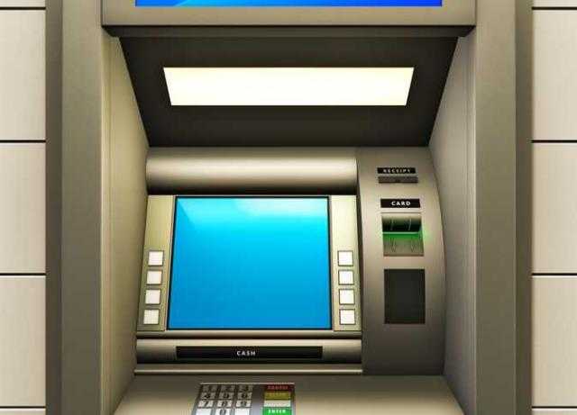 تبدأ أول يوليو.. اعرف رسوم السحب من ماكينات ATM لغير عملاء البنك