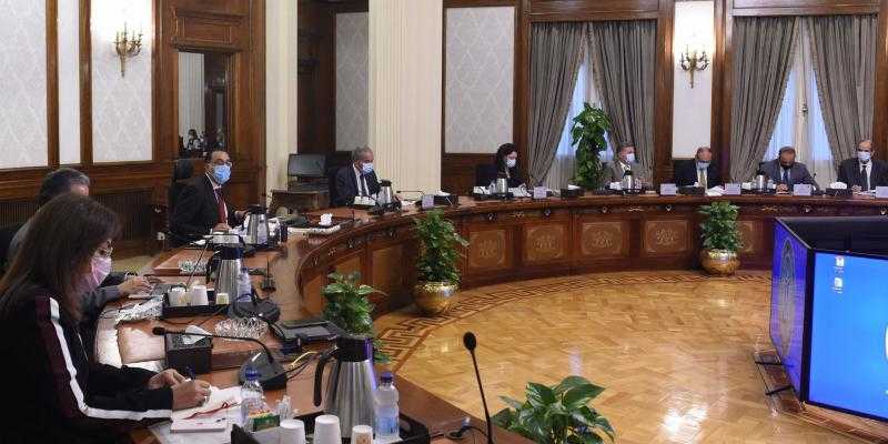 الحكومة تكشف مفاجأة بشأن تراخيص عمل القطاع الخاص في المشروعات الجديدة