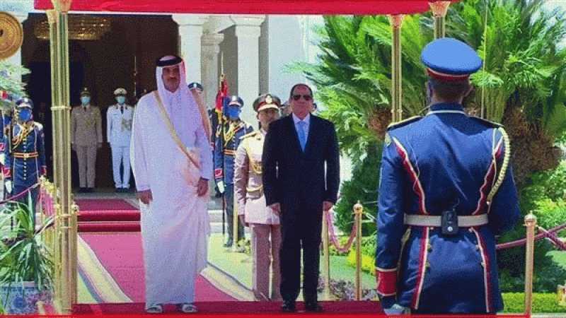 أمير قطر تميم بن حمد يصل قصر الاتحادية