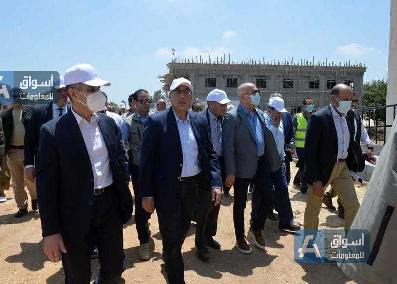 رئيس الوزراء يتفقد مشروعات «حياة كريمة» في قرية نهطاي بزفتى| صور