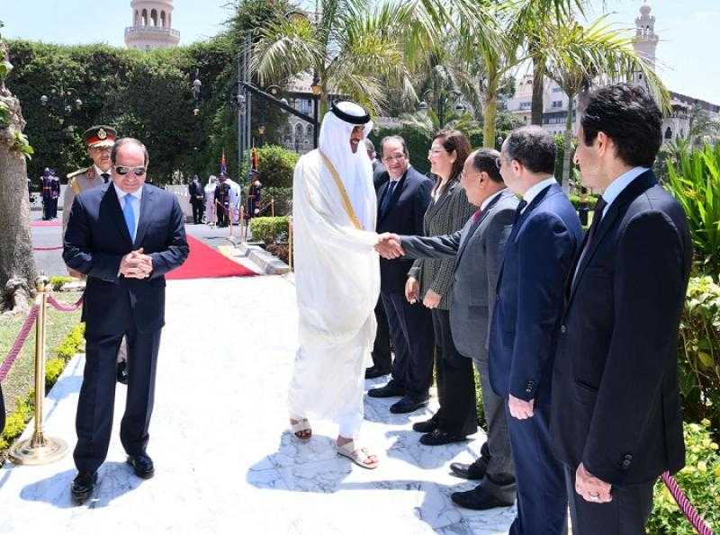 السيسي يودع أمير قطر في ختام زيارته لمصر