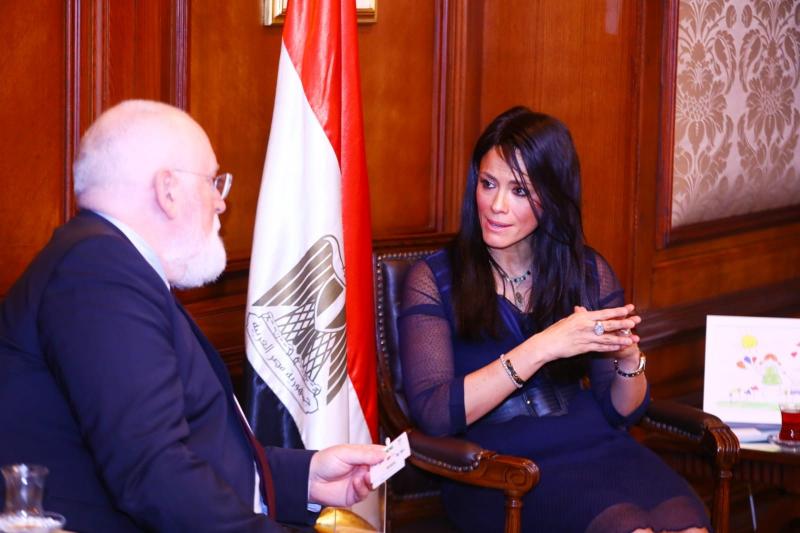 الاتحاد الأوروبي يقدم منحة لمصر بـ117.9 مليون يورو لدعم الموازنة