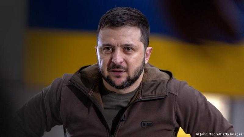 رئيس أوكرانيا: روسيا استهدفت البنية التحتية للطاقة والكهرباء