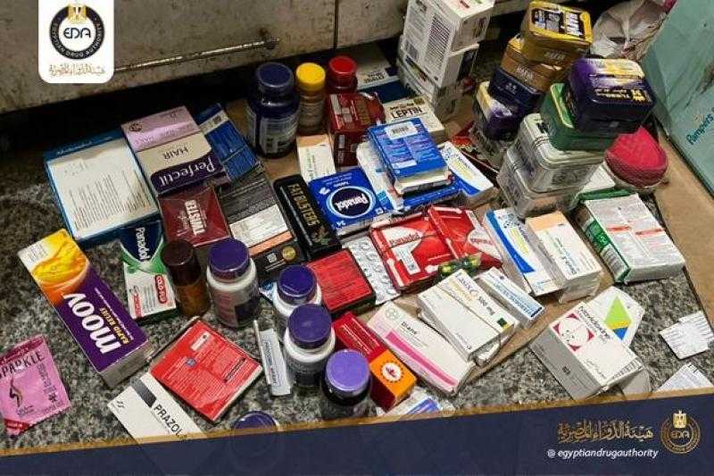 ضبط 9 أماكن غير مرخصة وأدوية مجهولة المصدر خلال يوليو - صور